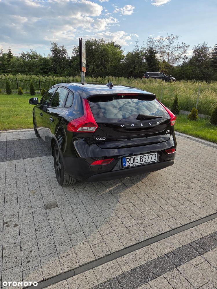 Volvo V40 D2 Momentum - 9