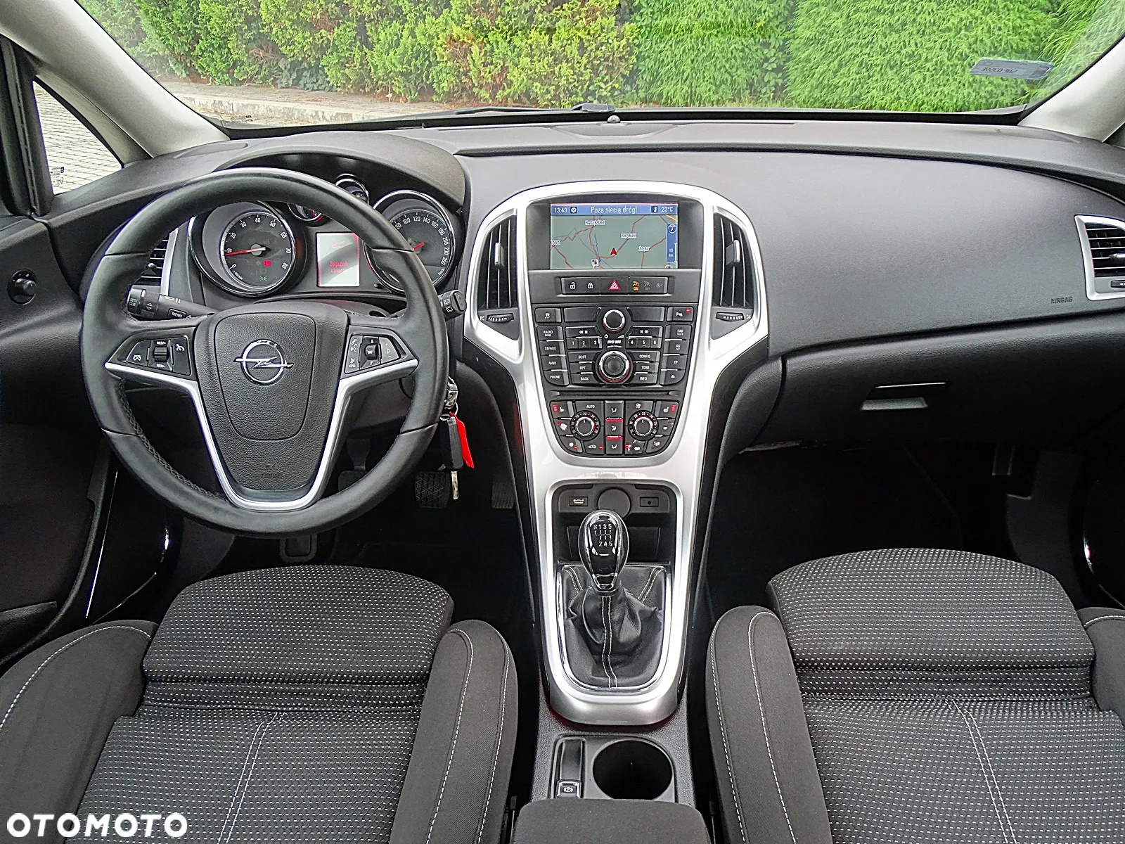 Opel Astra IV 1.4 T Cosmo - 33