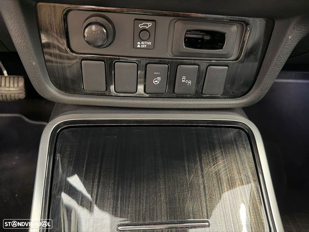 Mitsubishi Outlander 2.0 Instyle Navi - 22