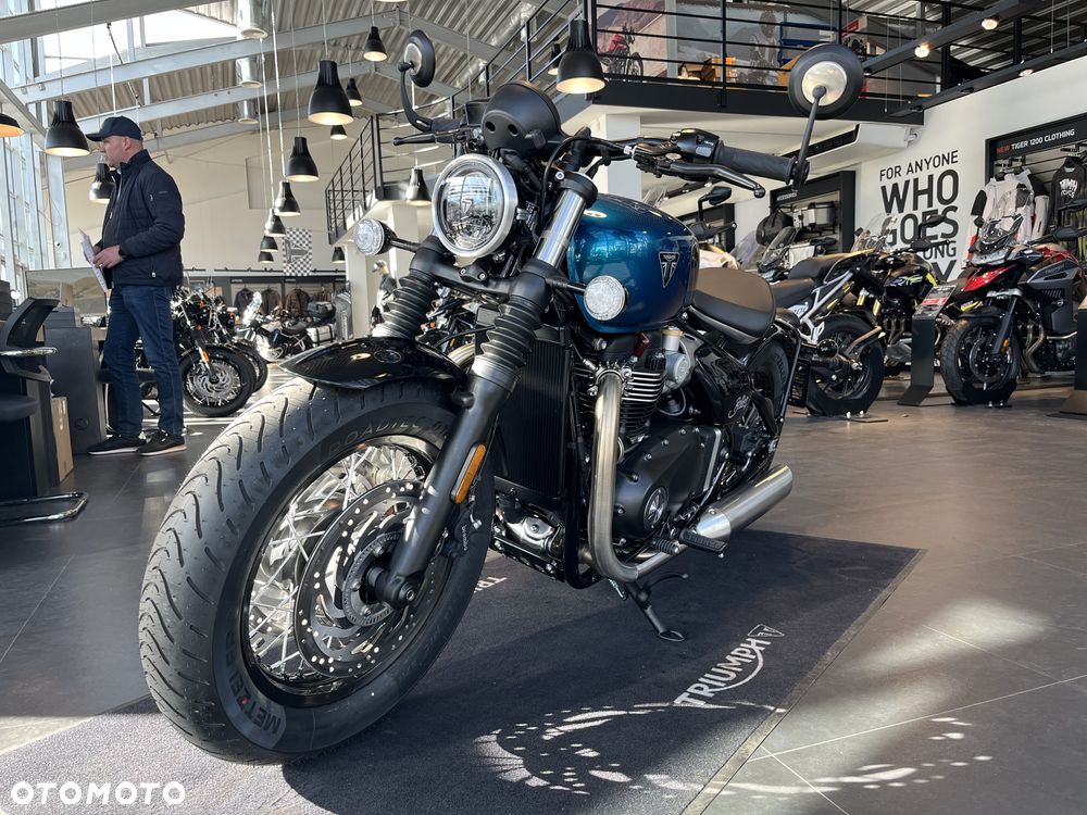 Triumph Bonneville Bobber - 5