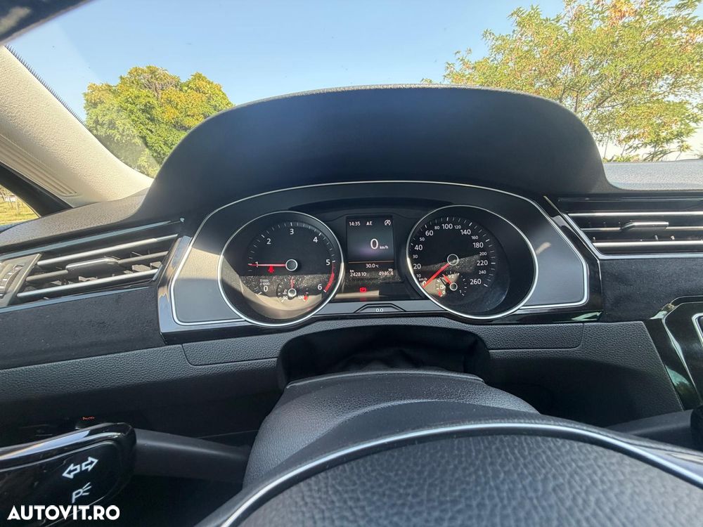 Volkswagen Passat 2.0 TDI Highline - 10