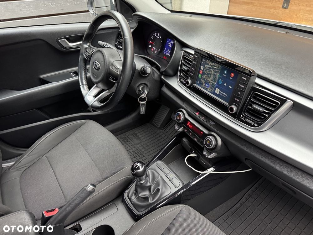 Kia Rio 1.2 L - 16