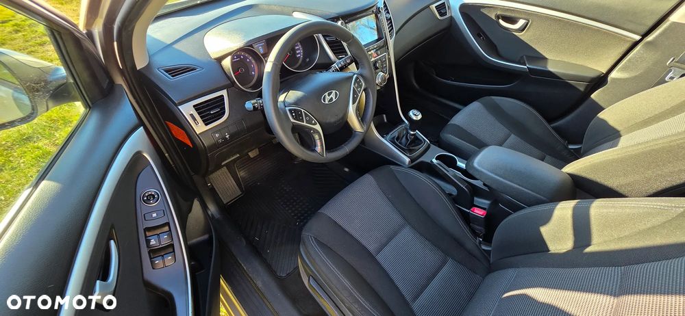Hyundai i30 1.6 Style - 12