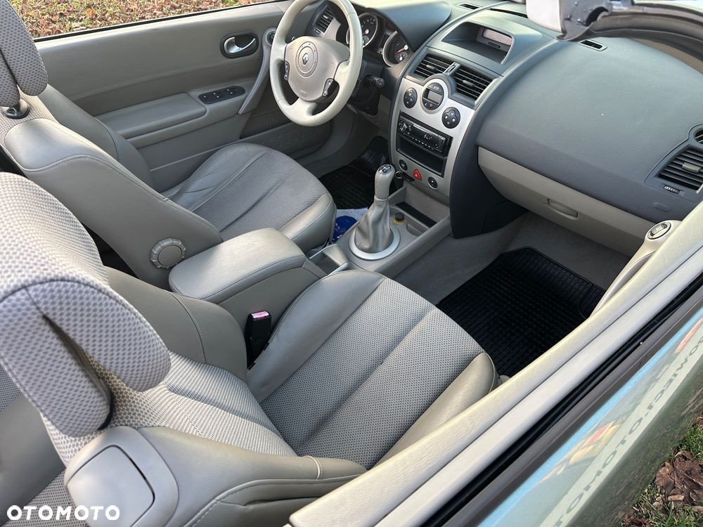 Renault Megane 1.6 Privilege - 15