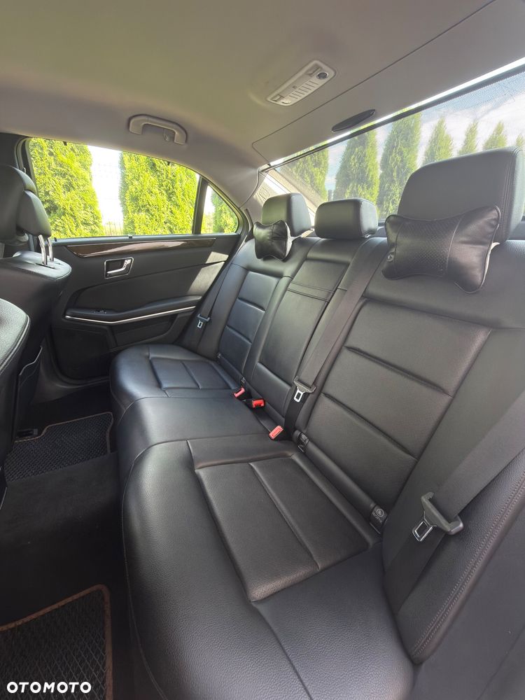 Mercedes-Benz Klasa E 220 CDI BlueEff - 12