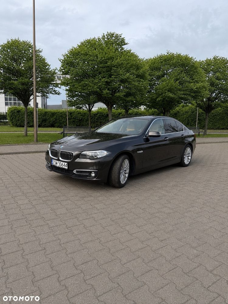 BMW Seria 5 520d xDrive Luxury Line - 6