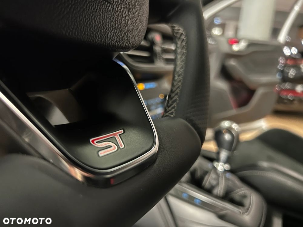 Ford Focus 2.3 EcoBoost ST Edition - 37