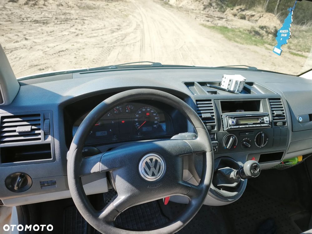 Volkswagen T5 - 8