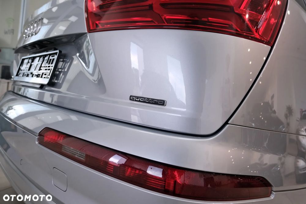 Audi Q7 - 21