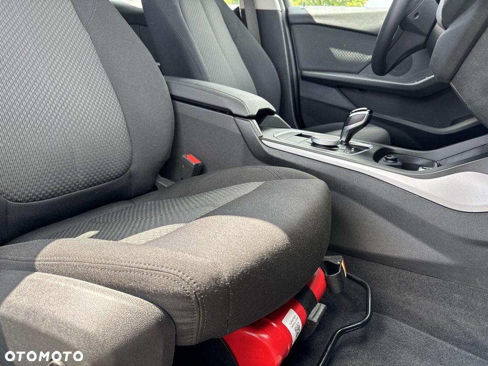 BMW Seria 1 118i Advantage - 25