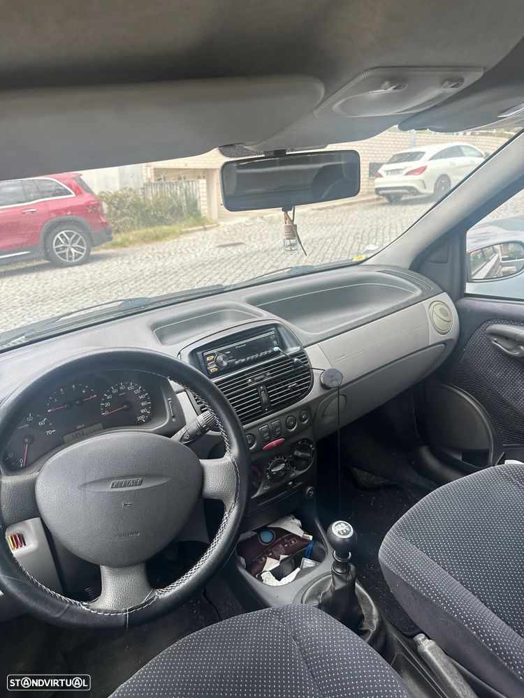 Fiat Punto 1.2 16V HLX - 6