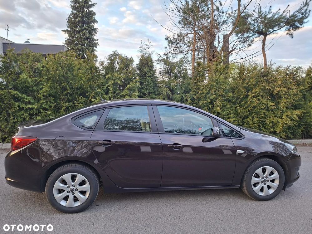 Opel Astra 1.6 Business - 4