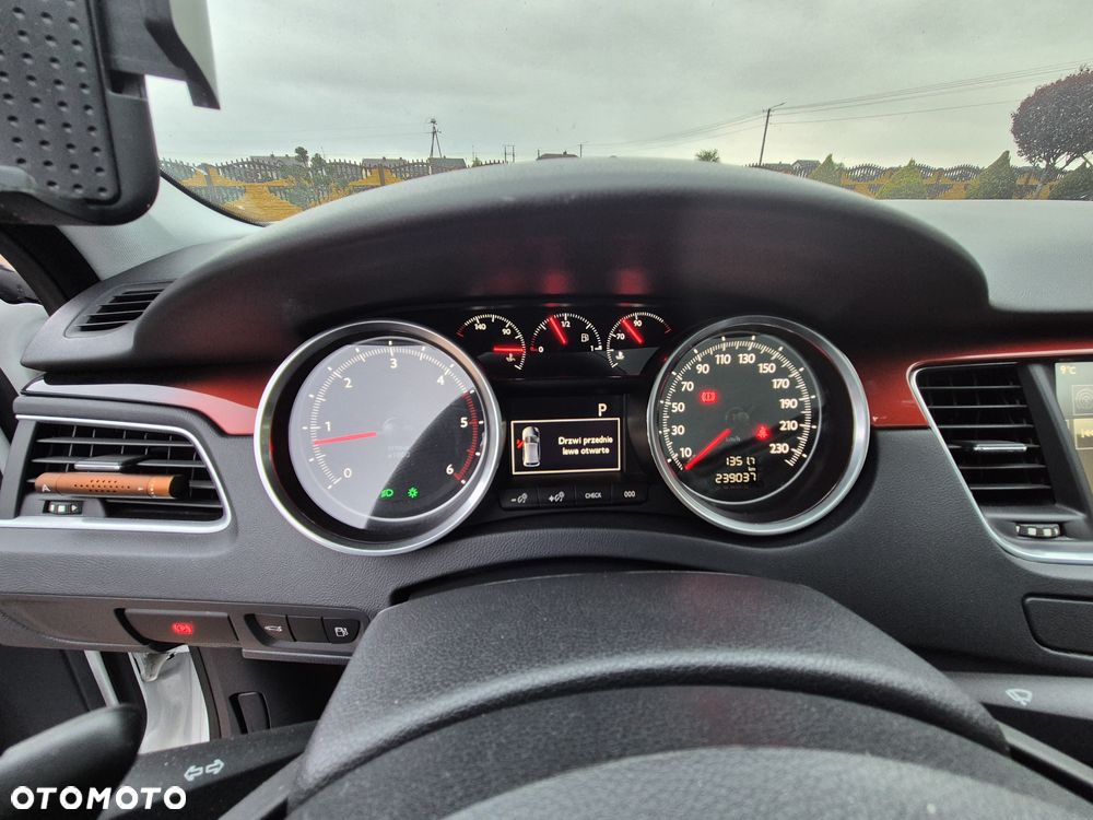 Peugeot 508 BlueHDi FAP 180 Automatik Stop&Start Allure - 19