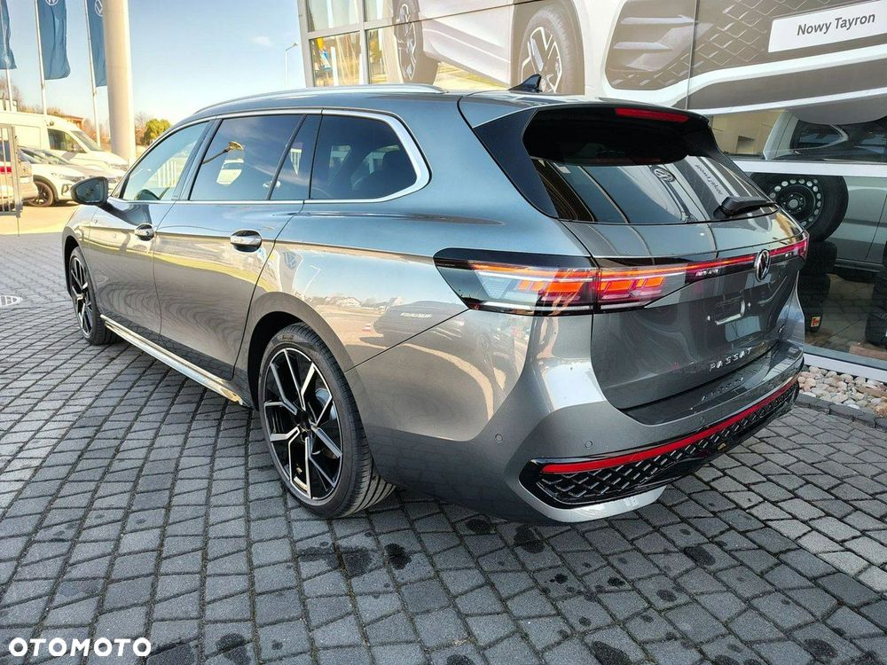 Volkswagen Passat - 5