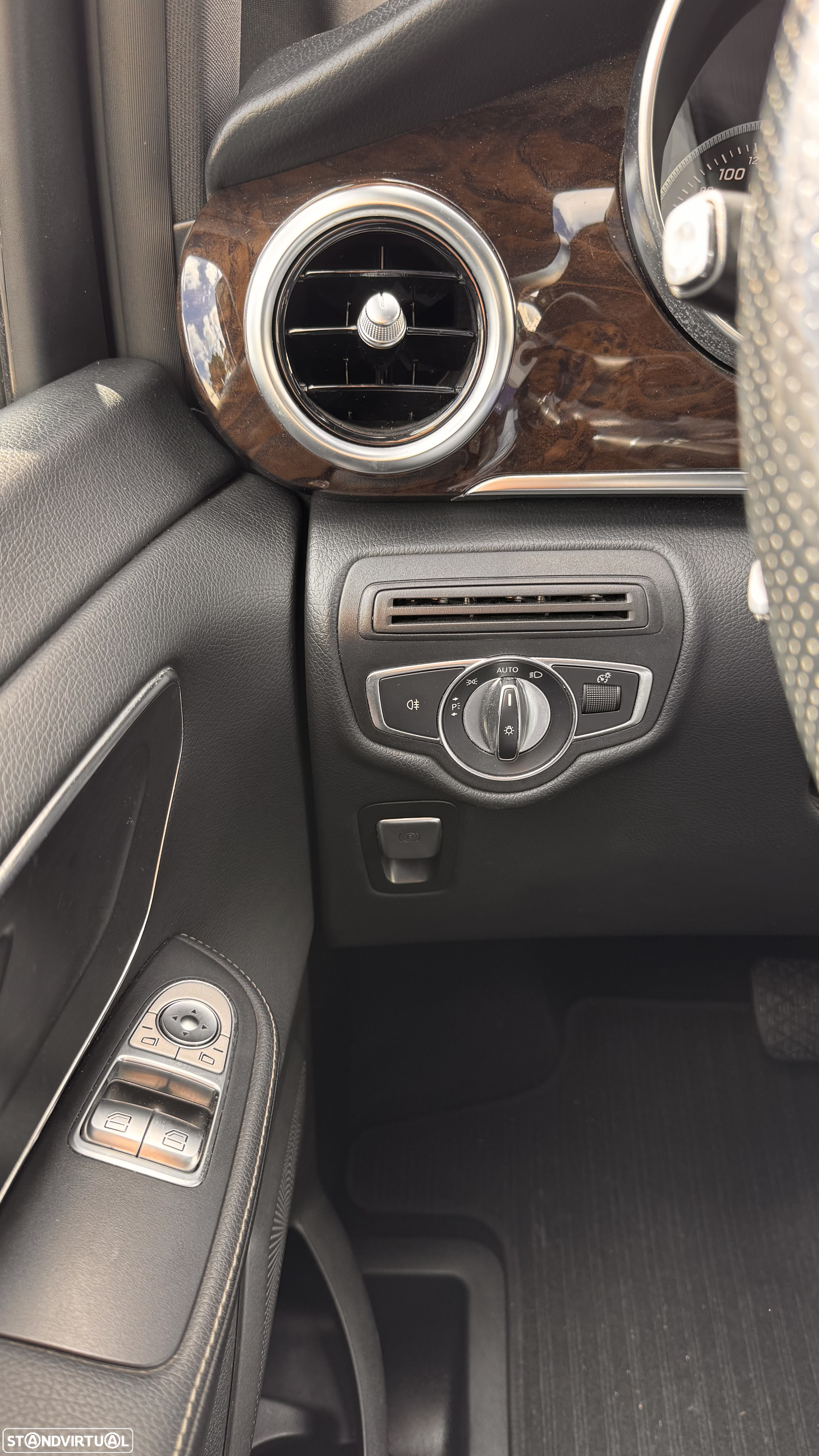 Mercedes-Benz V 220 d Longo Avantgarde Aut. - 26