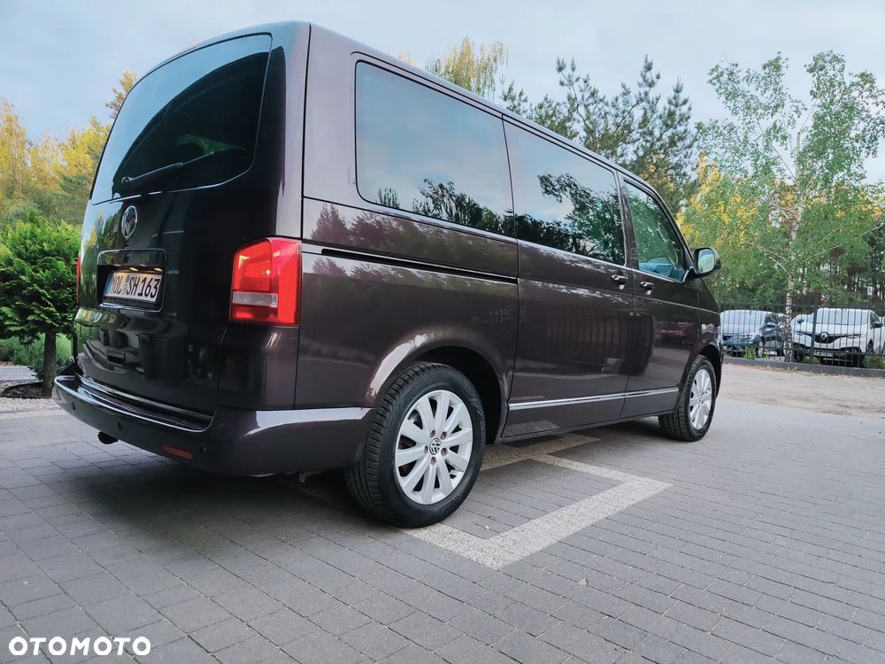 Volkswagen Multivan - 25