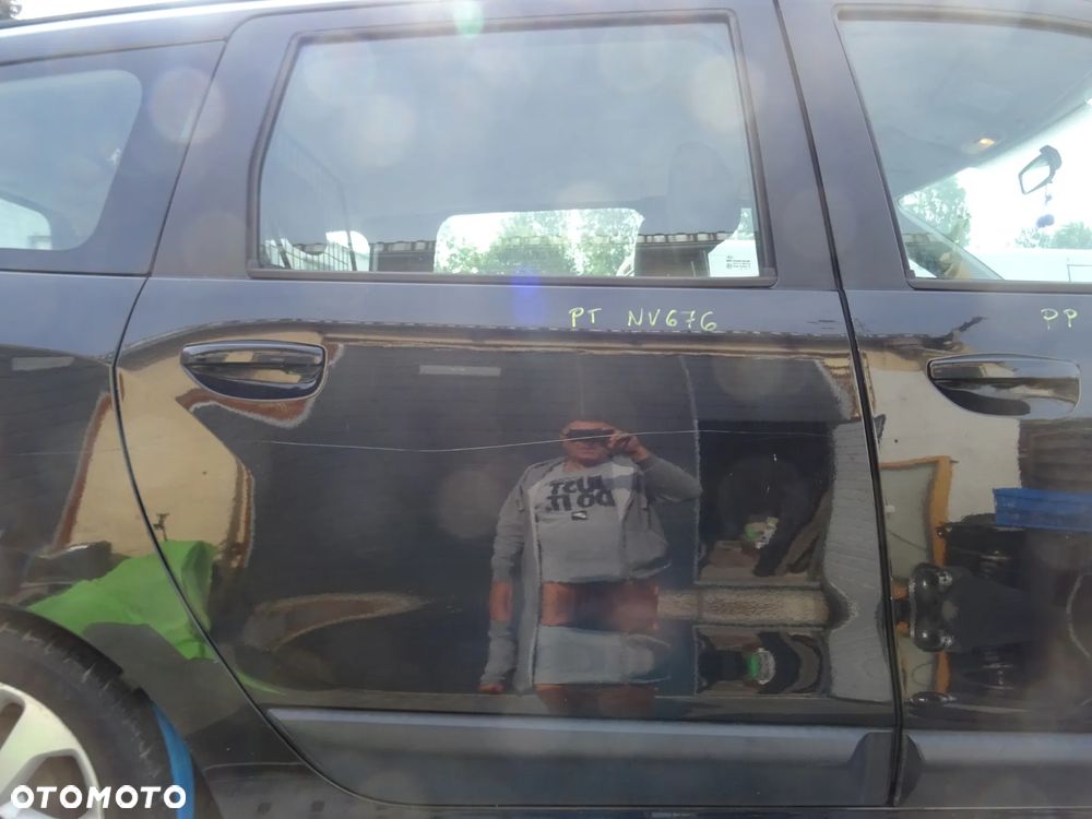 DACIA LODGY KOD NV676 CZARNY DRZWI PRAWE TYL TYLNE STAN DB POLECAM INNE CZESCI