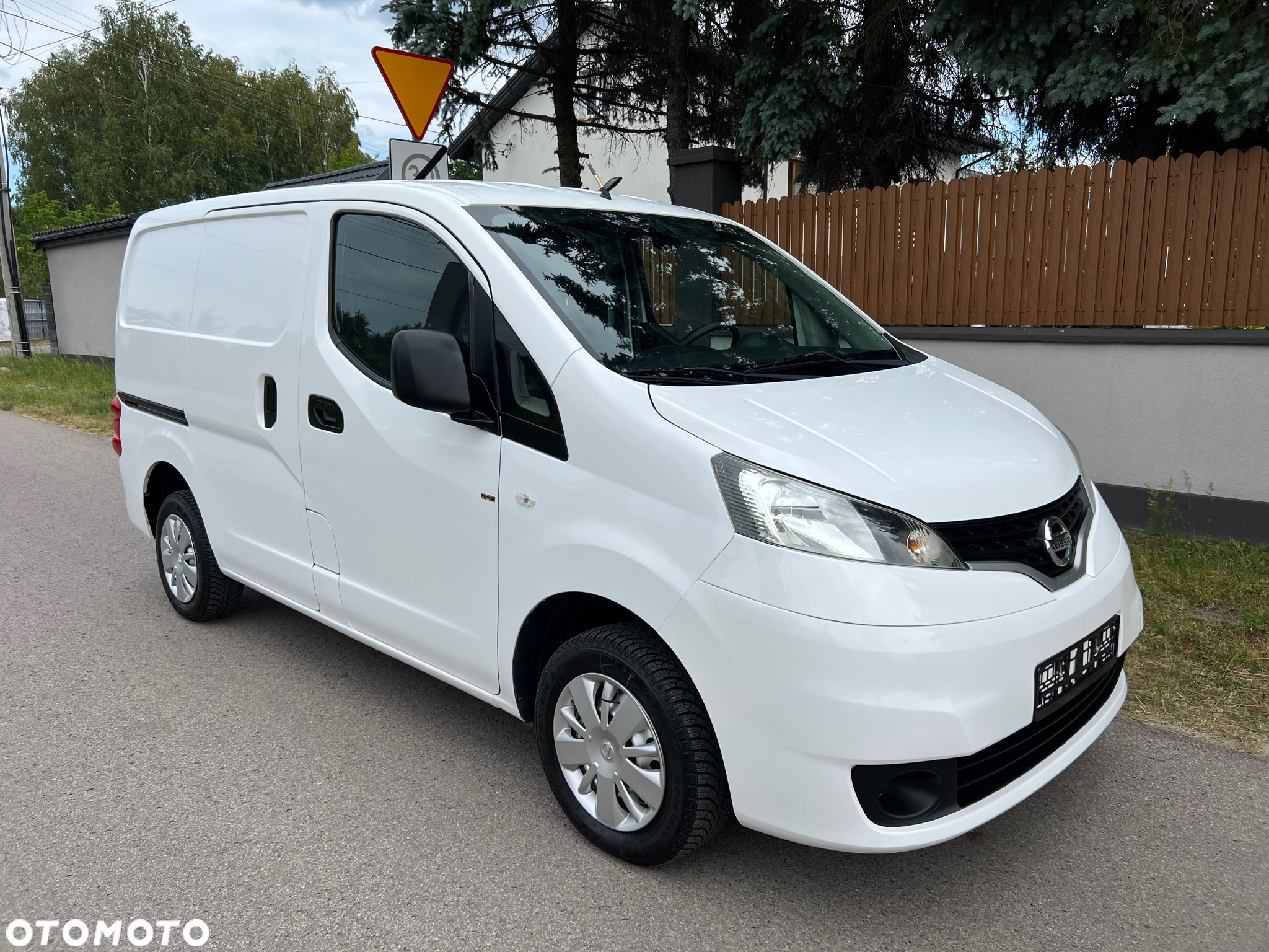 Nissan NV200 - 35