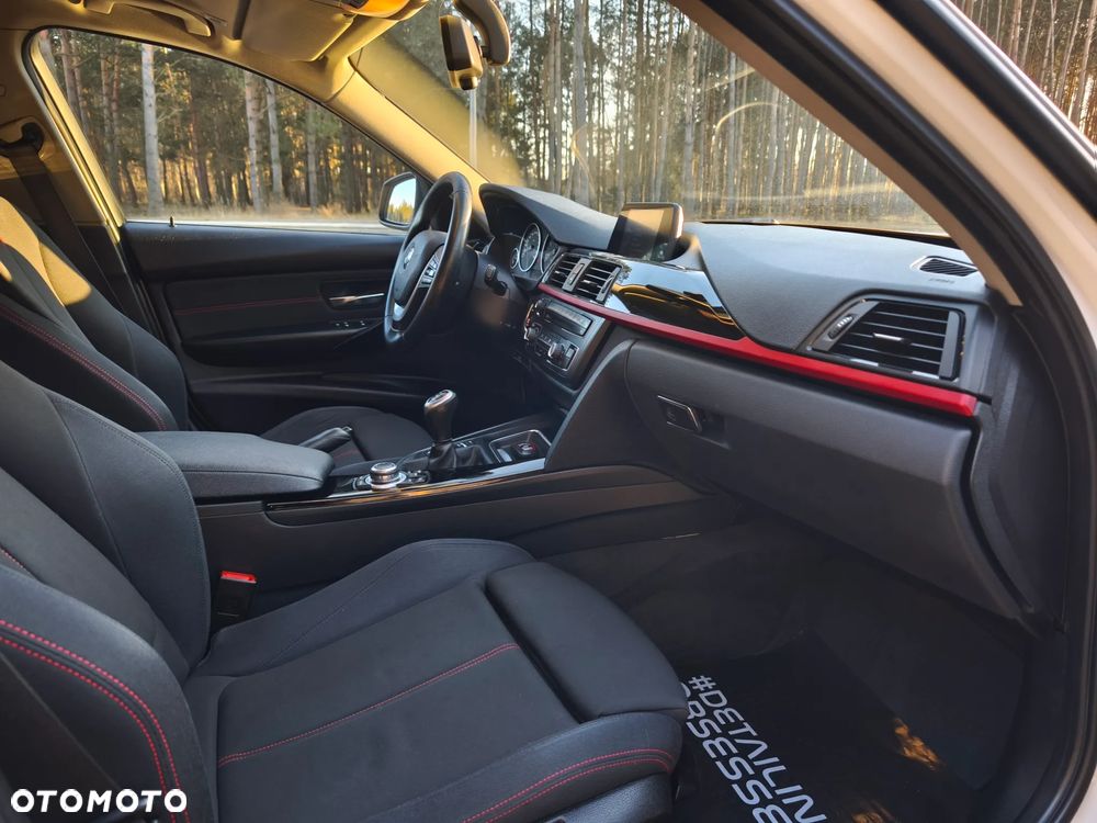 BMW Seria 3 318d Blue Performance Sport Line - 20