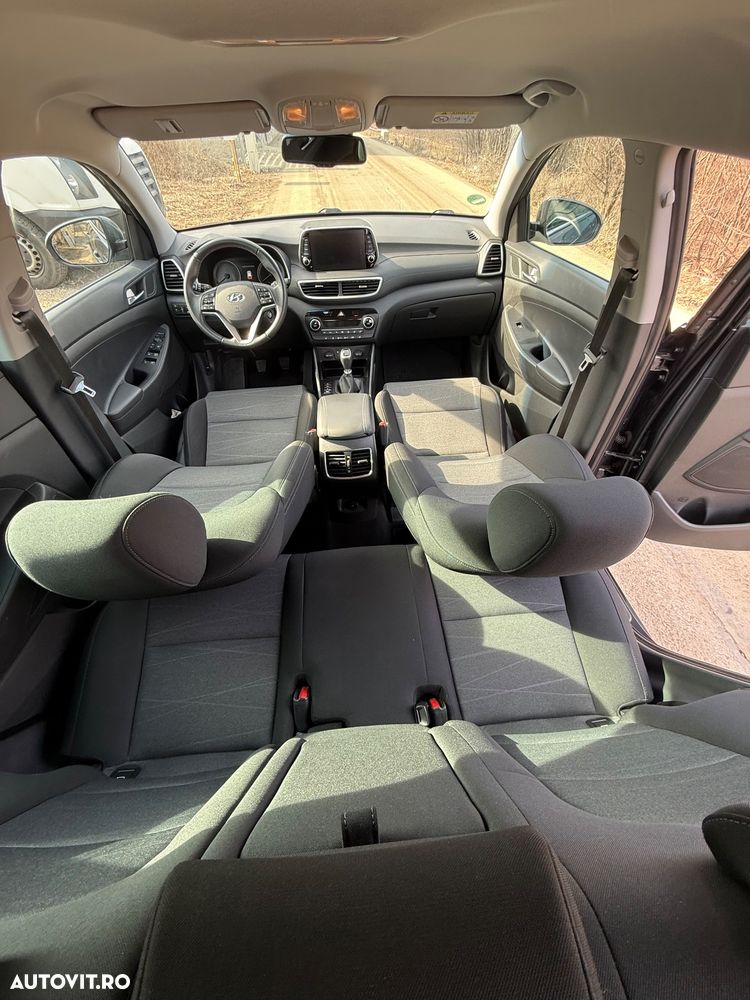 Hyundai Tucson 2.0 CRDI 4WD 6MT Premium - 9