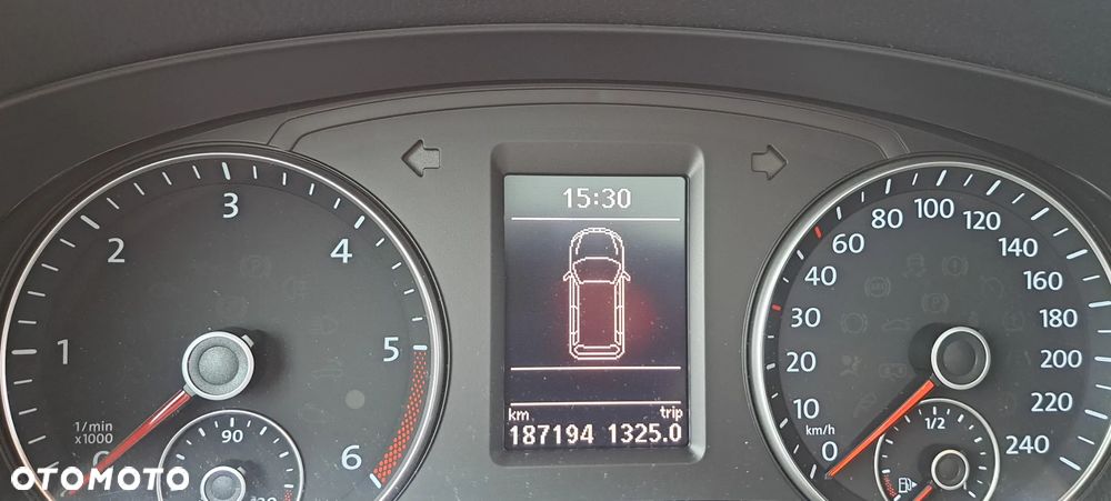 Volkswagen Sharan 2.0 TDI (BlueMotion Technology) Highline - 17