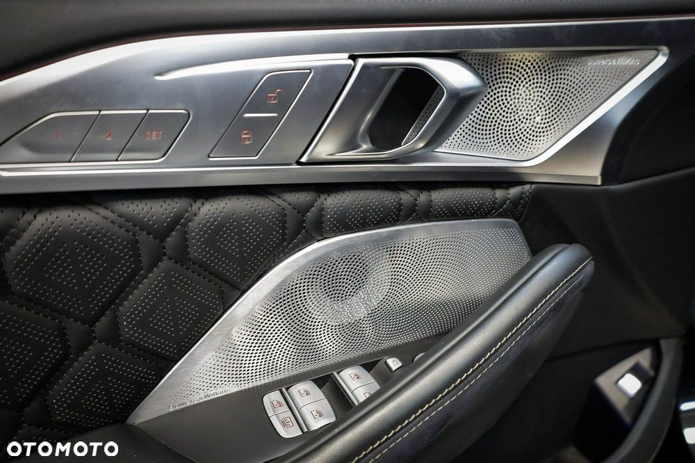 BMW Seria 8 - 28