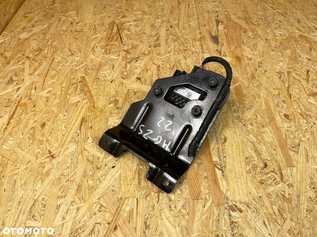 RADAR SENSOR DISTRONIC UCHWYT WTYCZKA MG ZS EV 10966407 10703728 2019- - 5