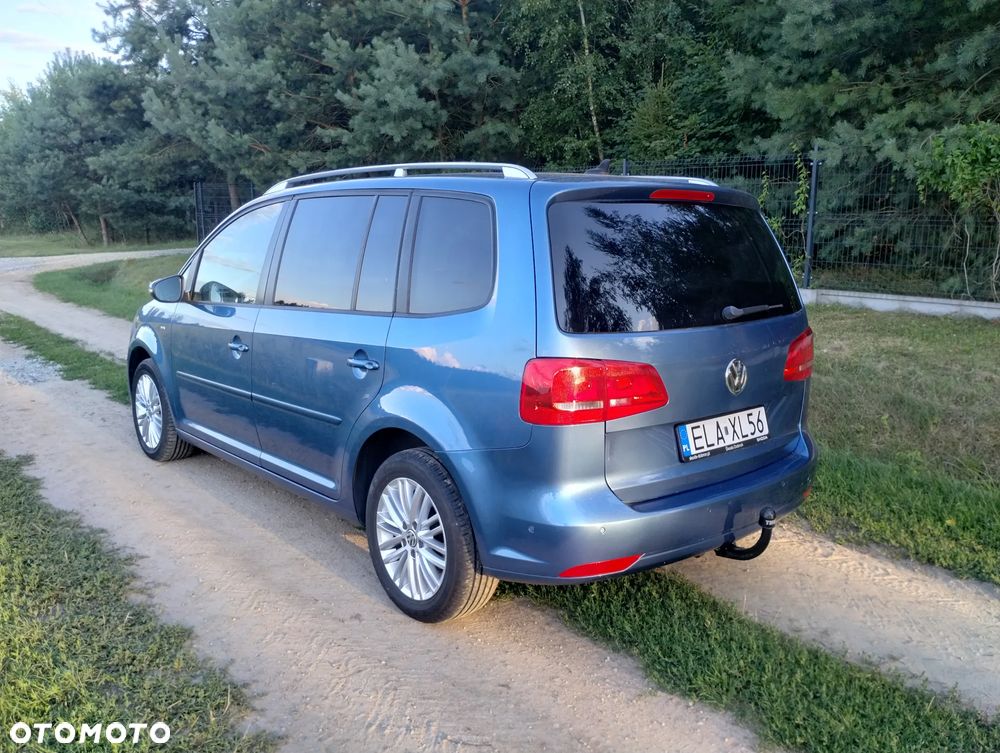Volkswagen Touran 1.6 TDI DPF Comfortline - 4
