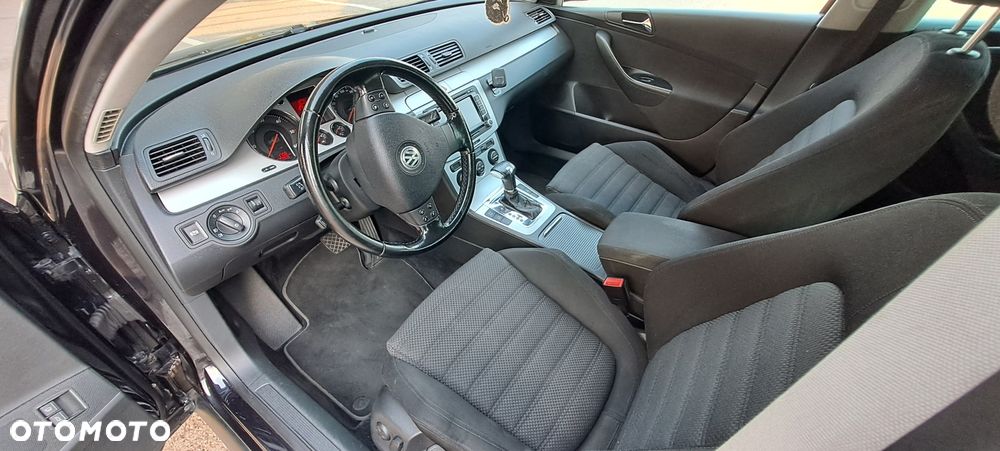 Volkswagen Passat - 6