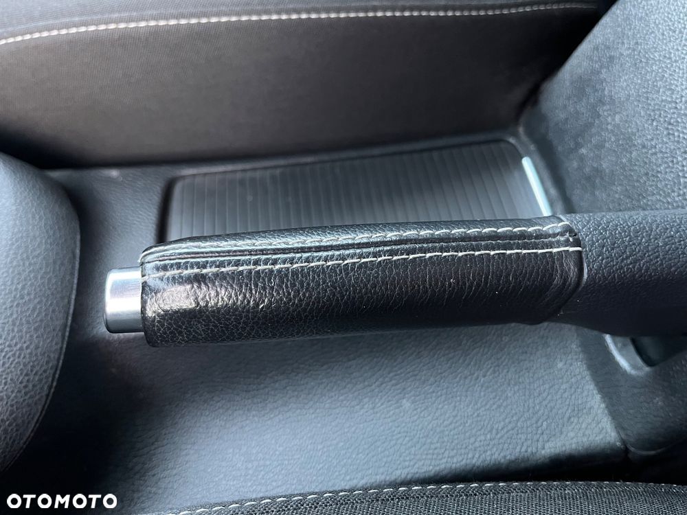 Volkswagen Golf 1.6 TDI BlueMot Trendline - 23