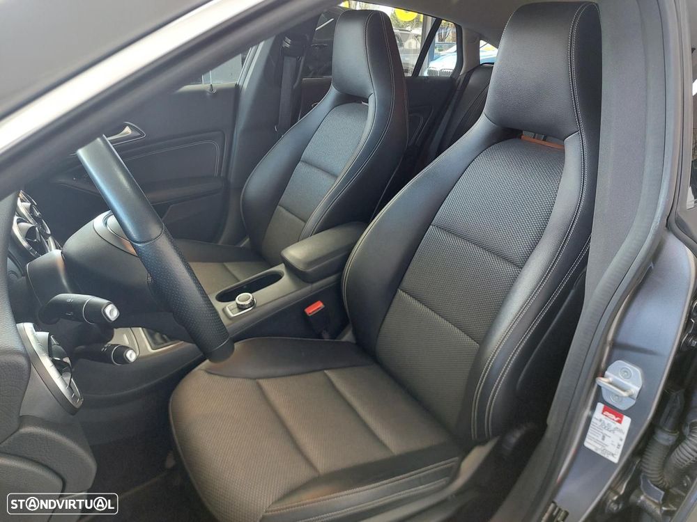 Mercedes-Benz CLA 180 d Shooting Brake - 13