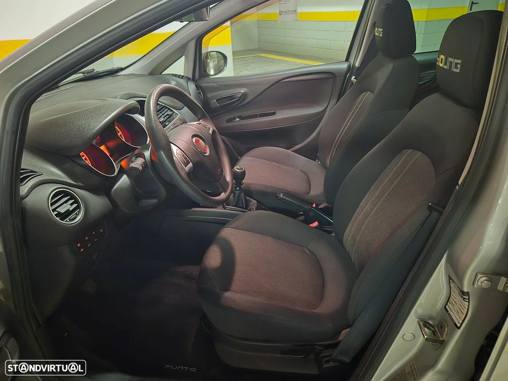 Fiat Punto 1.2 Young II S&S - 22