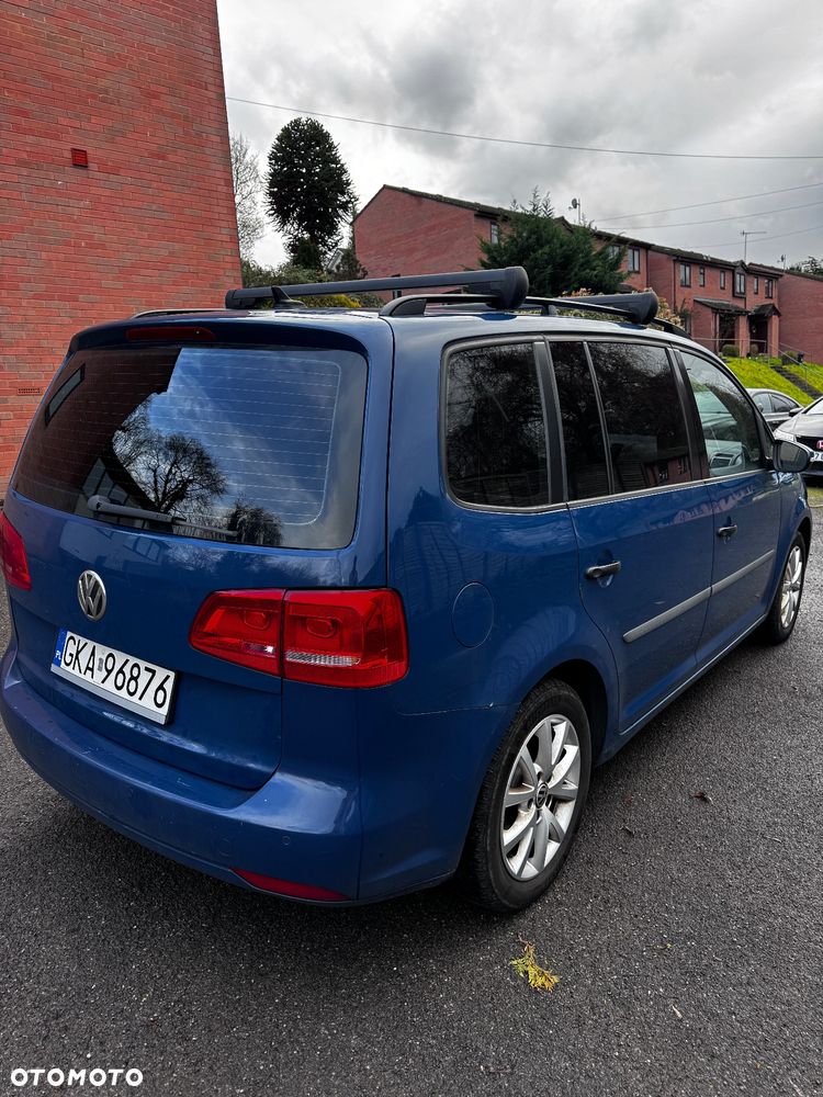 Volkswagen Touran 1.6 TDI DPF Comfortline - 4