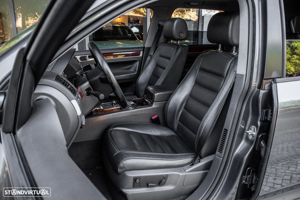 VW Touareg 2.5 TDi Tiptronic - 24