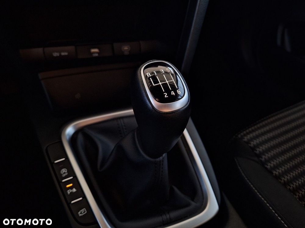 Kia Ceed 1.5 T-GDI M - 37