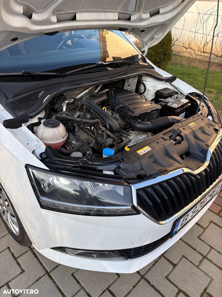 Skoda Fabia 1.0 TSI Ambition - 10