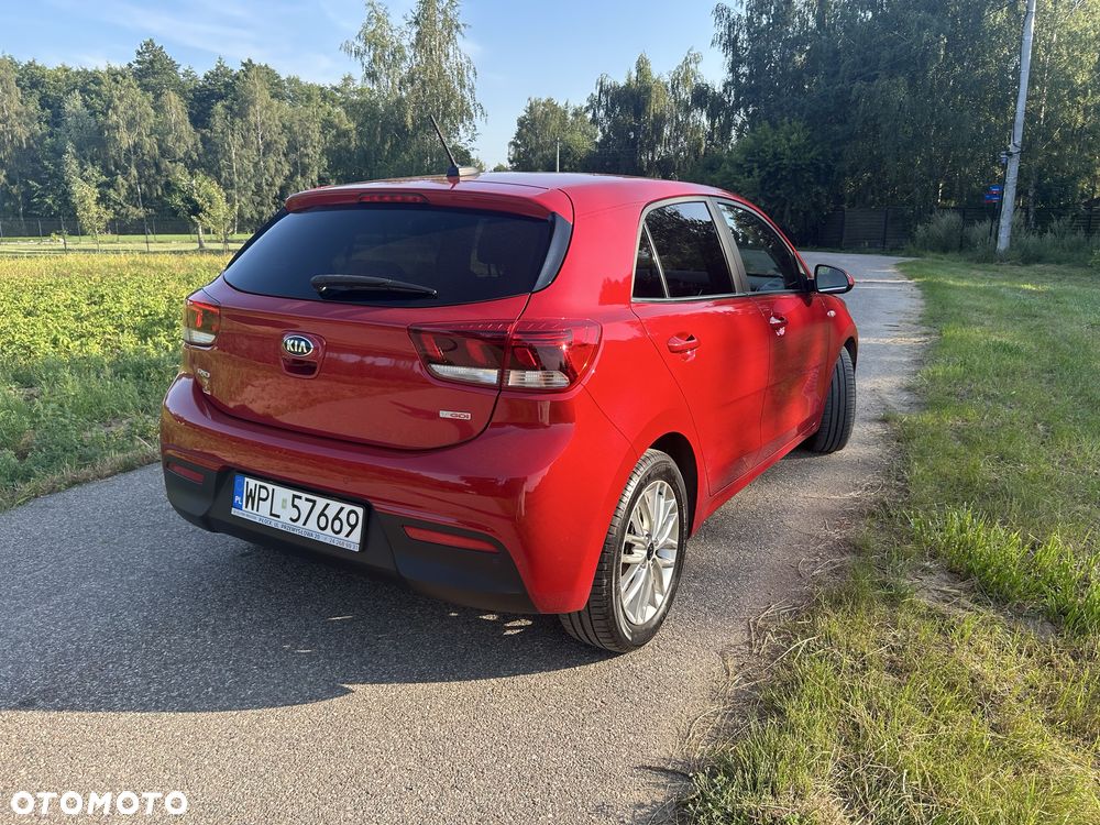 Kia Rio - 6