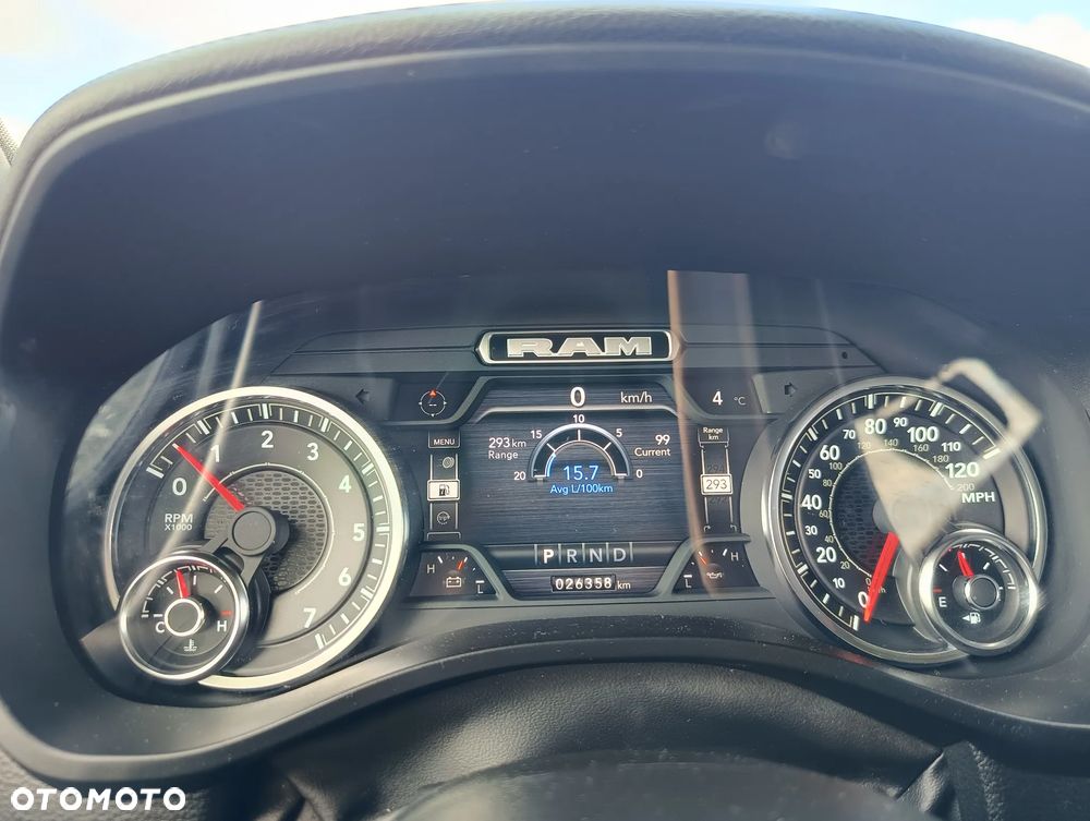RAM 1500 Crew Cab Shortbed Bighorn - 31