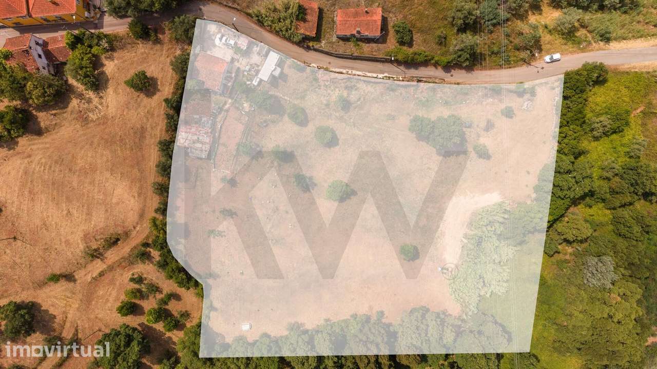 Moradia com Terreno de 7.014 m2 | Potencial Construtivo de 3.500 m2 | - Grande imagem: 2/12