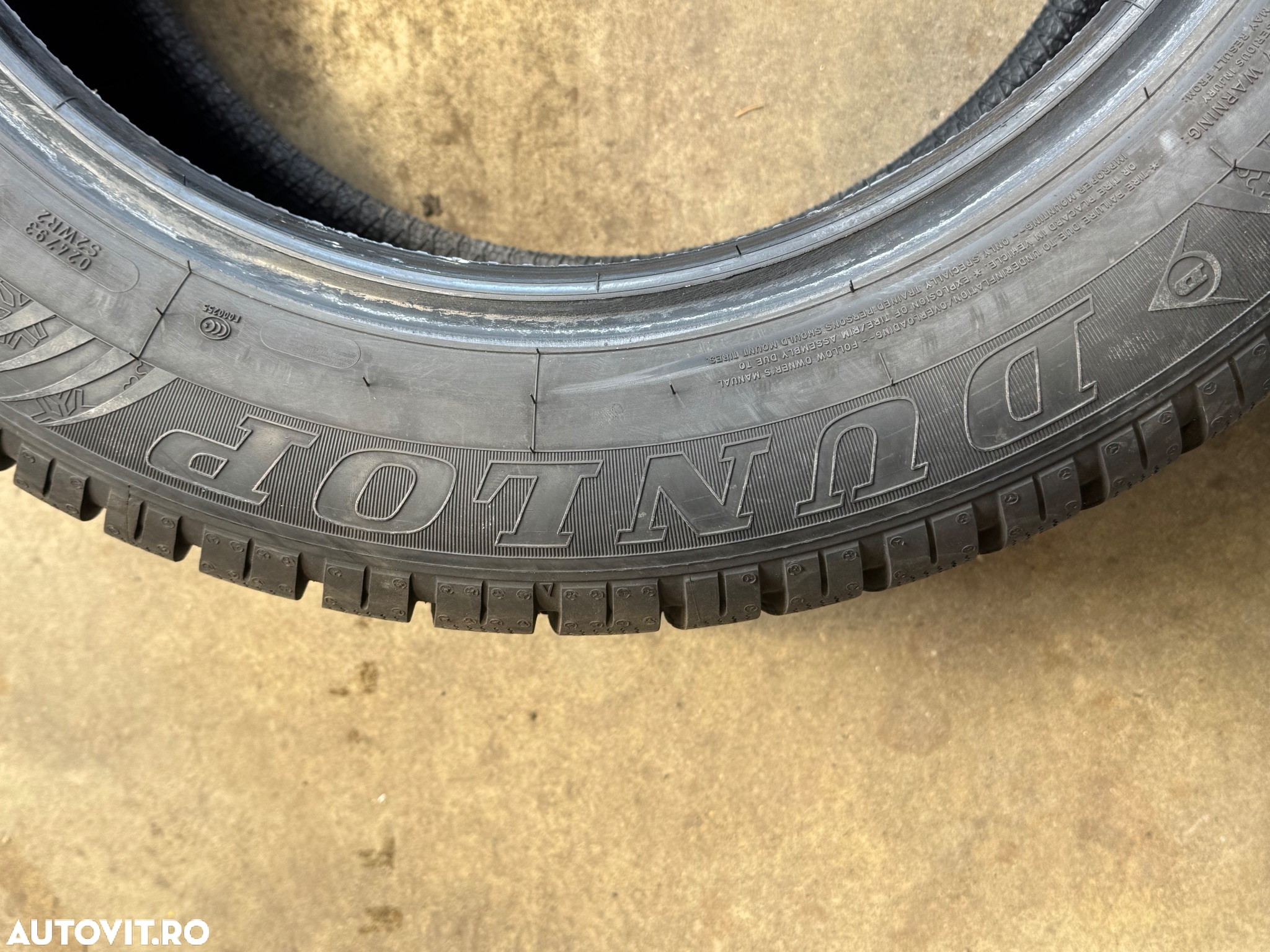Vând 4 anvelope 225/55/17 Dunlop de iarnă ca noi - 7