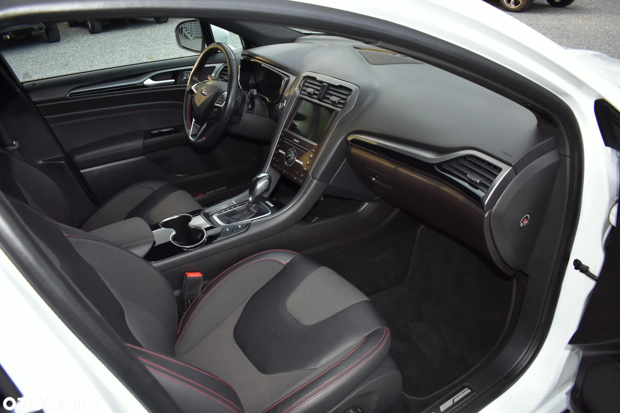 Ford Mondeo 2.0 TDCi Titanium PowerShift - 35
