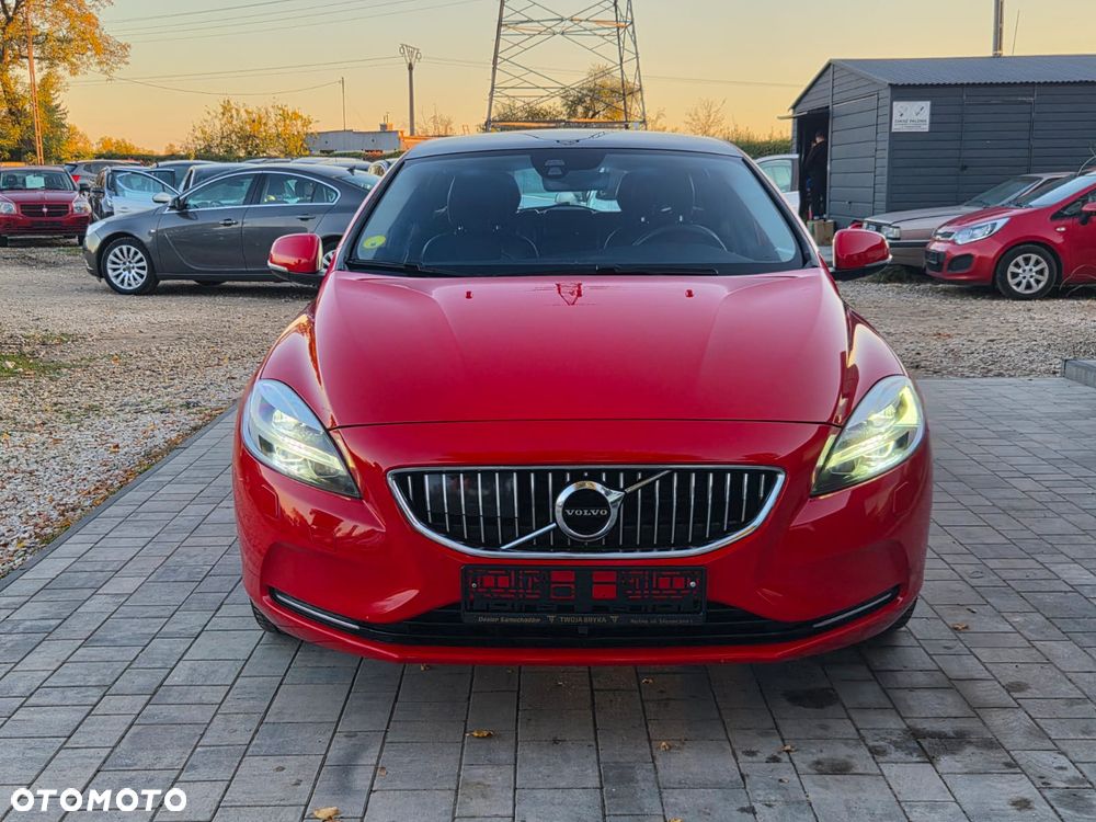 Volvo V40 2016 photo 2