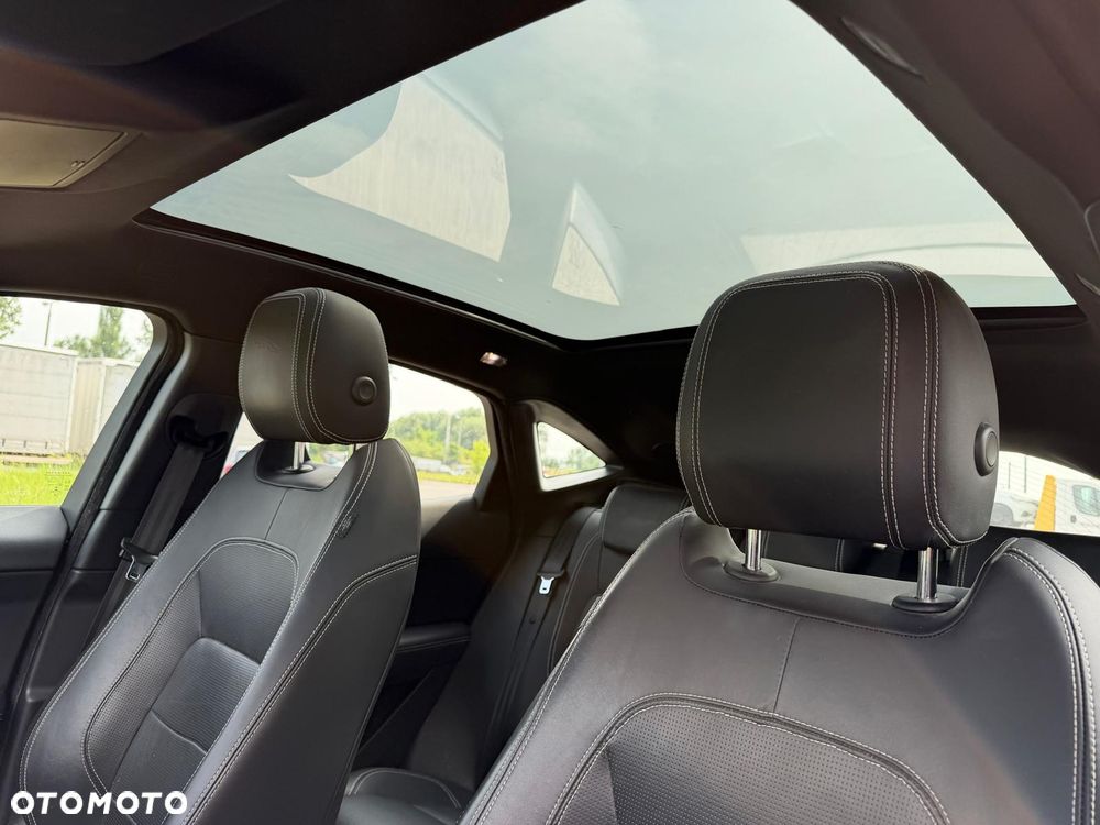 Jaguar E-Pace 2.0 i4P AWD R-Dynamic HSE - 20