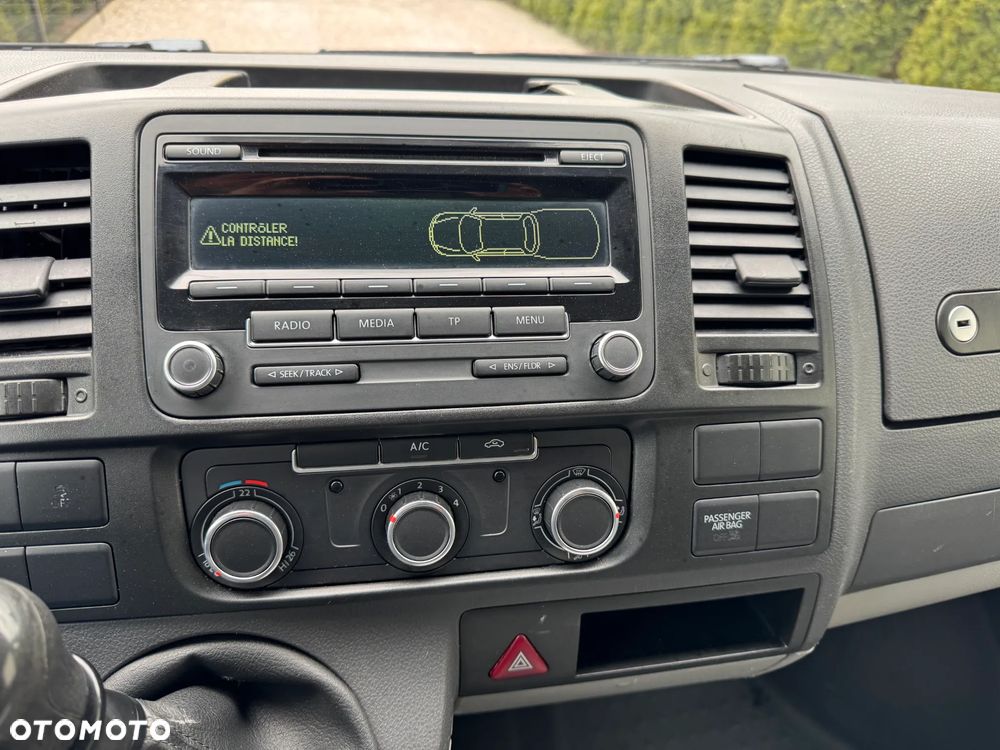 Volkswagen VW Transporter T5 LIFT**2.0 TDI Common Rail**Klimatyzacja**Sprowadzony - 13