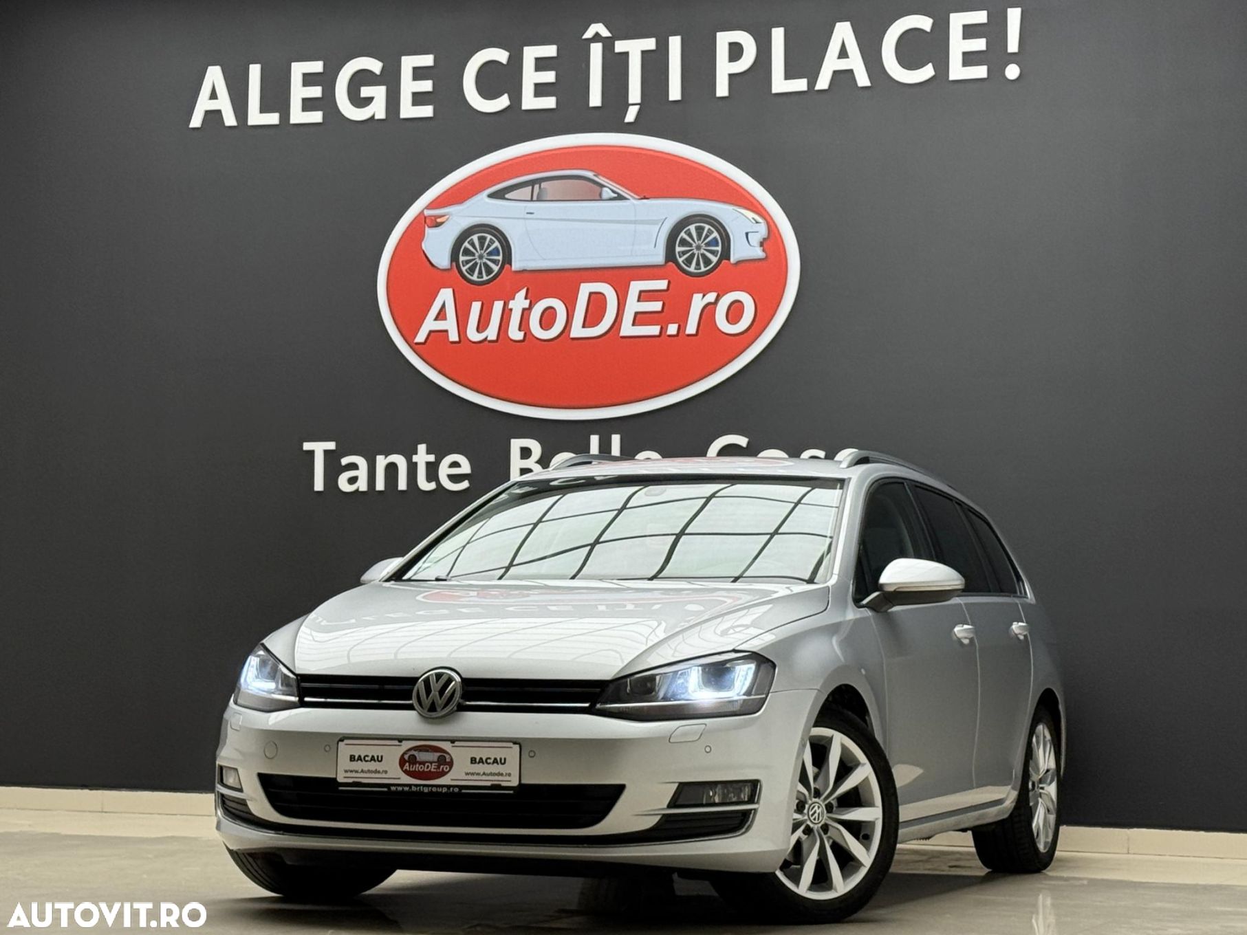 Volkswagen Golf - 1