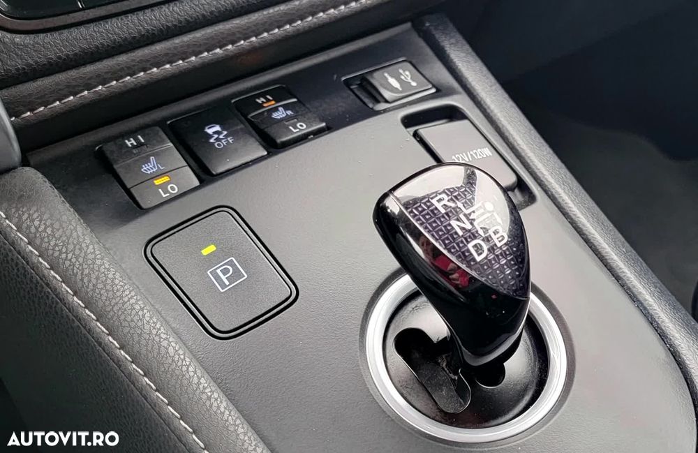 Toyota Auris - 11