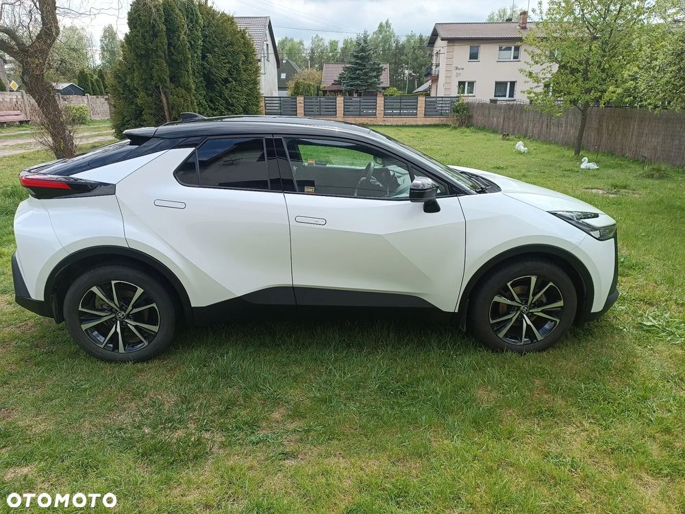 Toyota C-Hr 2023 photo 2