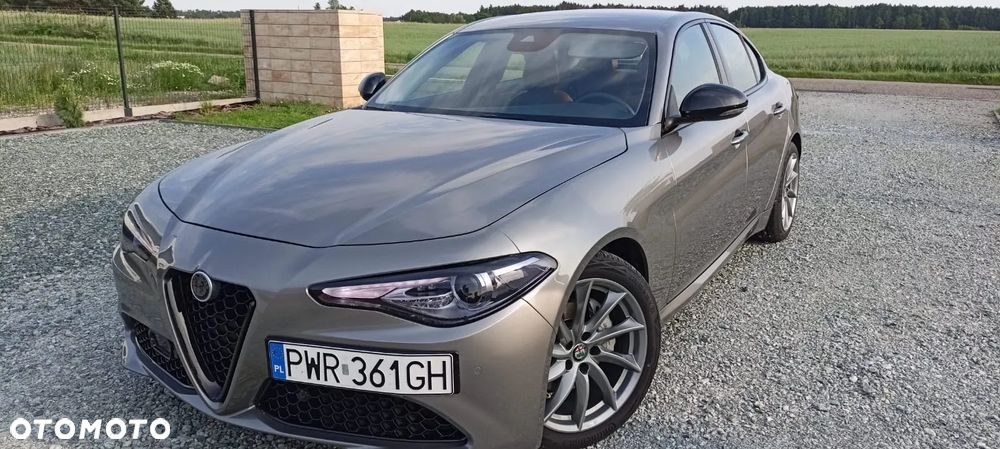 Alfa Romeo Giulia 2.2 D Turbo - 1