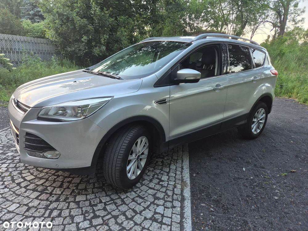 Ford Kuga 2.0 TDCi 2x4 Titanium - 3