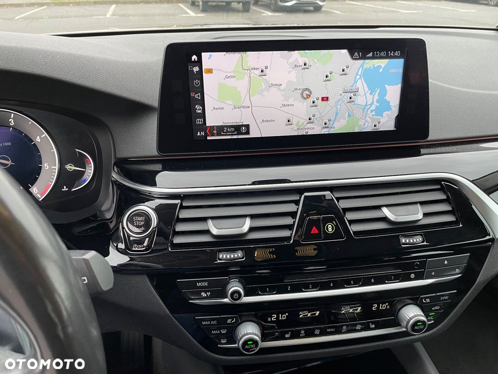 BMW Seria 5 530d Sport Line sport - 30